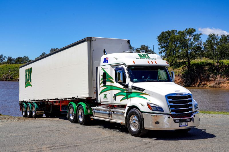 Oz Truck Photography by Jeremy Rogers