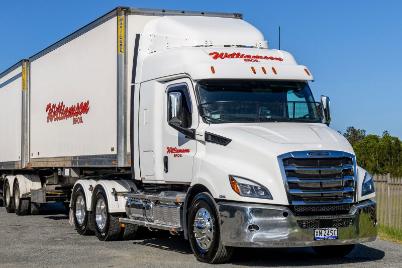 Oz Truck Photography by Jeremy Rogers