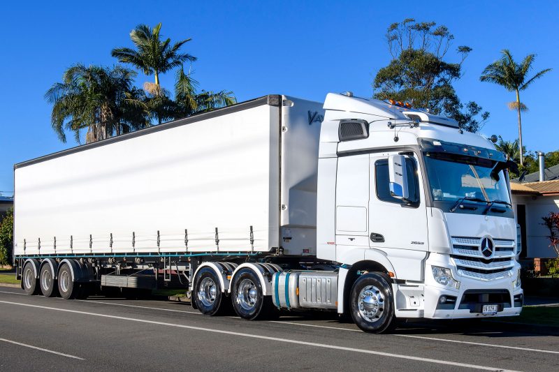 Oz Truck Photography by Jeremy Rogers